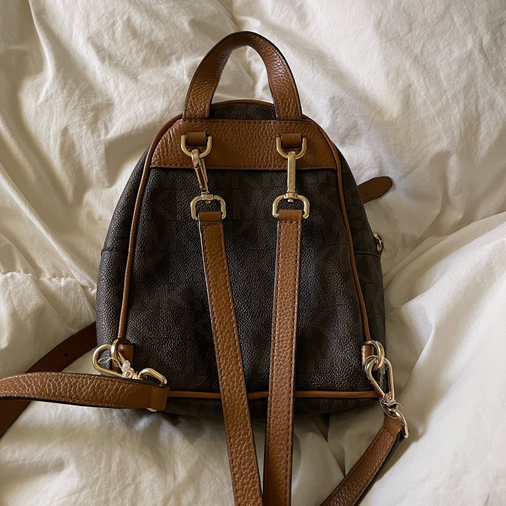 Michael Kors logo mini backpack purse - Picture 3 of 8